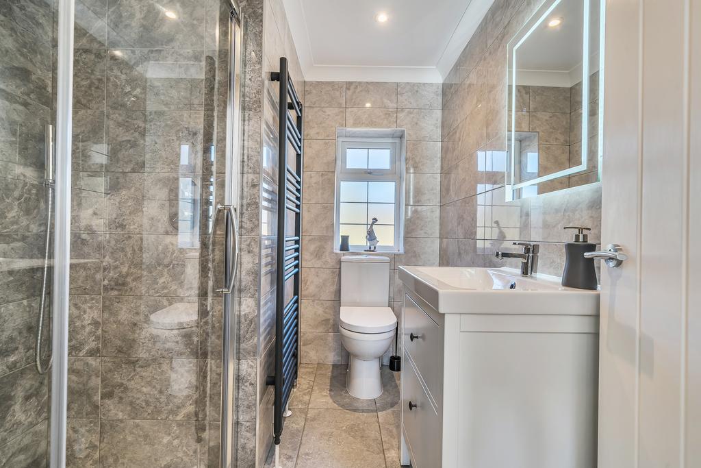 Ensuite Shower Room