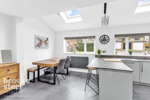 3 bedroom semi-detached house for sale, Merlewood, Edenfield