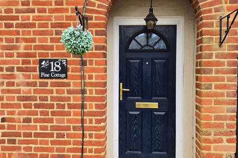 undefined, CHAIN FREE 3 bedroom house - Station Road, Puckeridge
