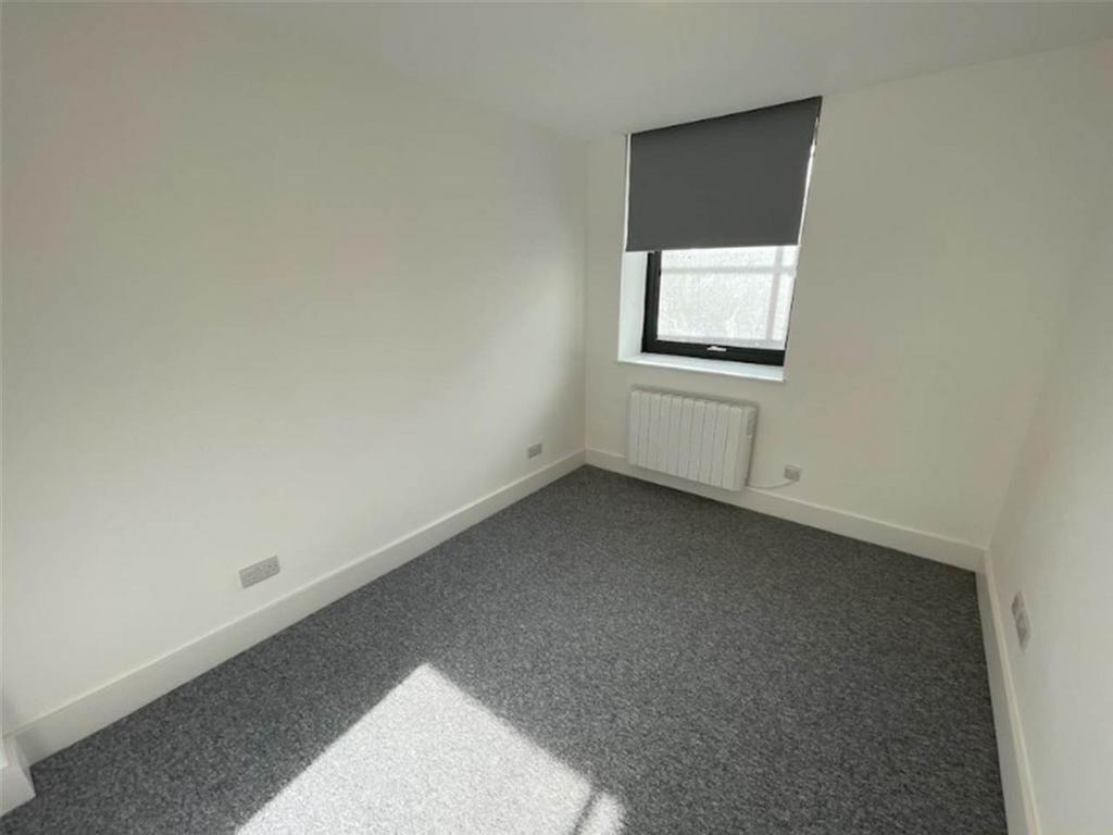 135319210 Bedroom 79