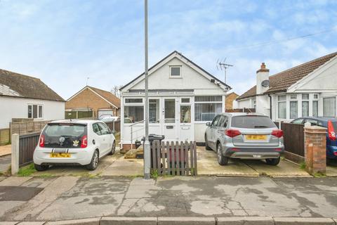 1 bedroom detached bungalow for sale, Golf Green Road, Jaywick, Clacton-On-Sea