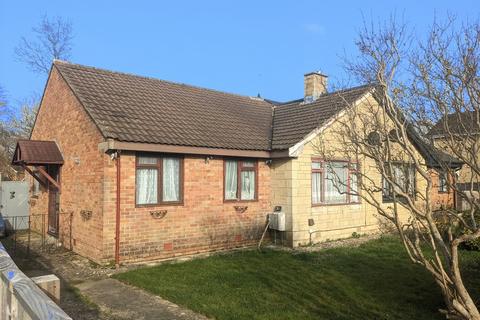 undefined, Deben Crescent, Swindon SN25