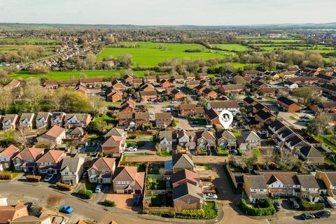 undefined, Wesley Close, Aylesbury HP20