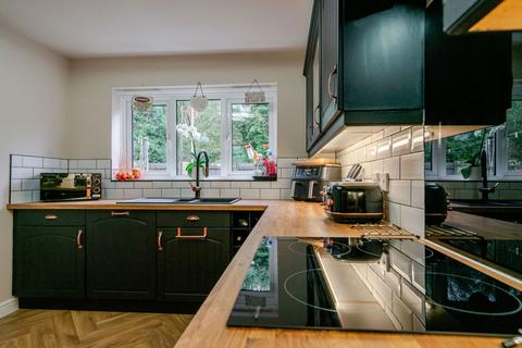 4 bedroom detached house for sale, Brookwater Close, Halifax HX3