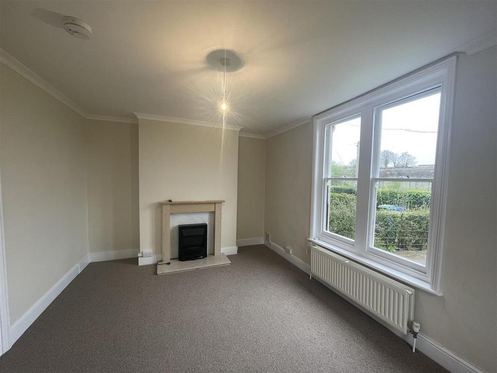 Living room 1.jpg