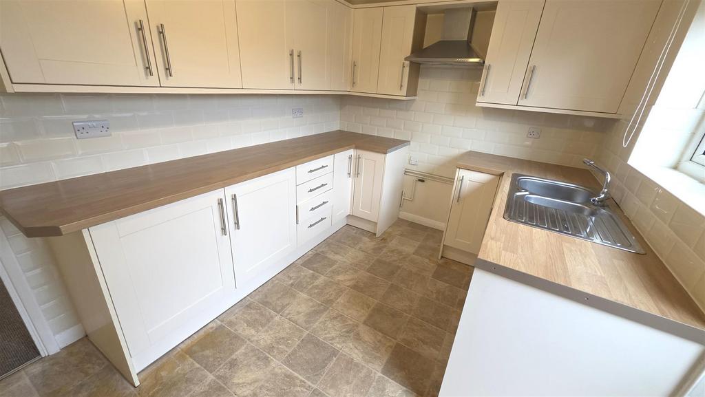 Further Kitchen.jpg