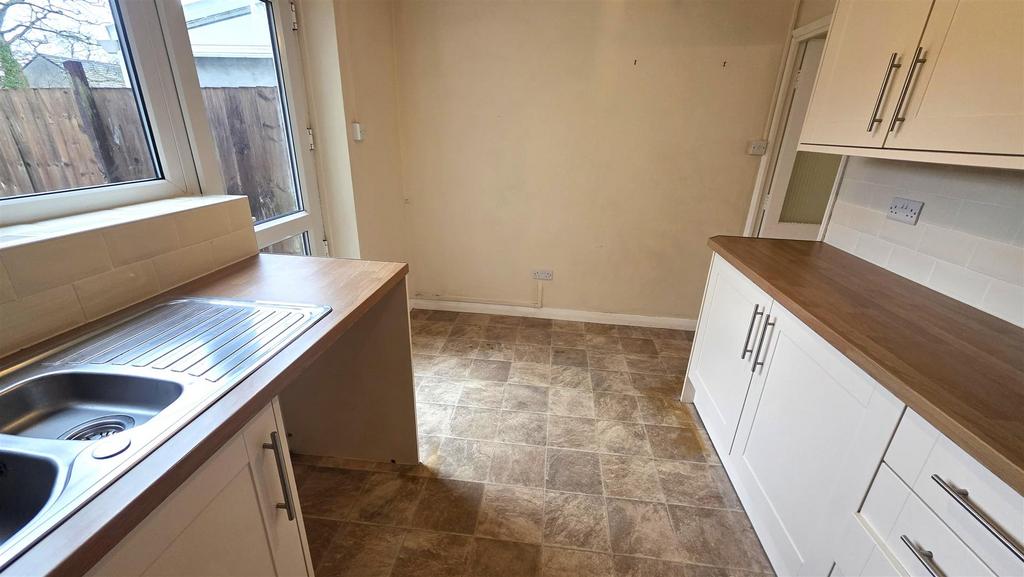 Dining Area.jpg