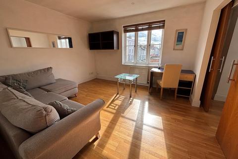 1 bedroom flat to rent, 66 Clarendon Avenue, Leamington Spa