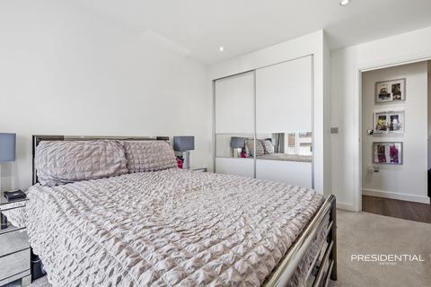 1 bedroom flat for sale, Nova Court Newmans Lane, Loughton IG10