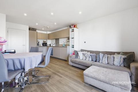 1 bedroom flat for sale, Nova Court Newmans Lane, Loughton IG10