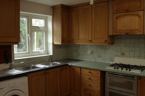 5 bedroom terraced house for sale, Wealdstone, HA3