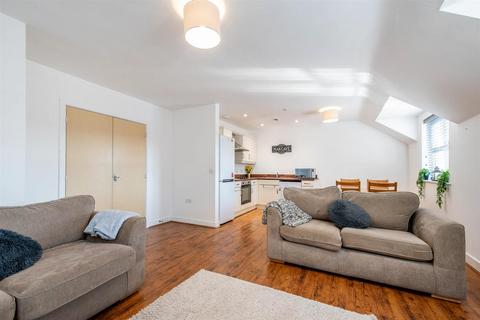 2 bedroom apartment to rent, Carr Lane, Chorley