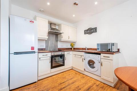 2 bedroom apartment to rent, Carr Lane, Chorley