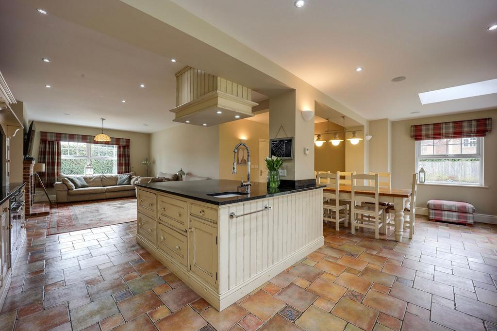Kitchen/Diner/Family Room