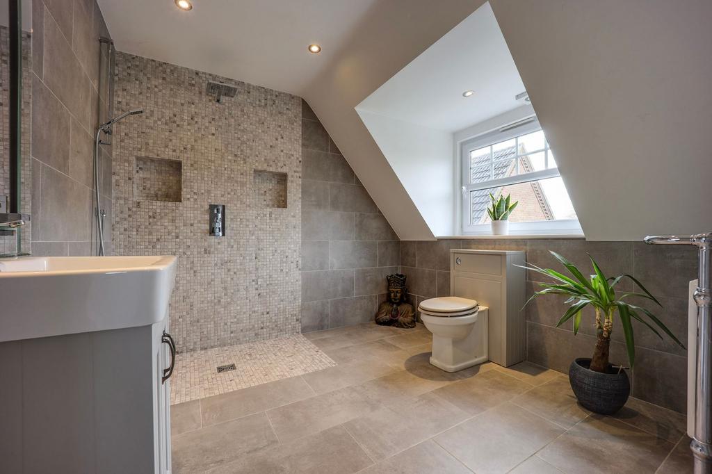Ensuite To Master