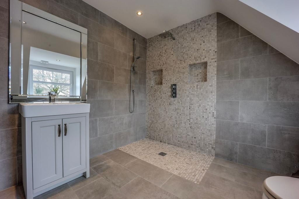 Ensuite To Master