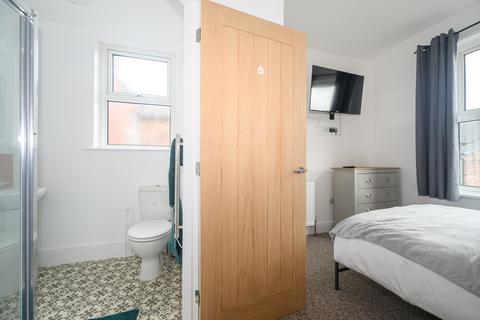 1 bedroom in a house share to rent, Newton-le-Willows WA12