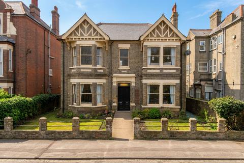undefined, Kirkley Cliff Road, Lowestoft