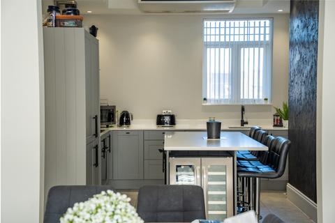 4 bedroom terraced house for sale, Ombersley Road, Newport NP20
