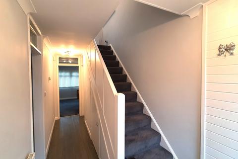 2 bedroom detached house to rent, B