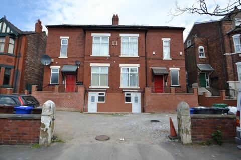 2 bedroom apartment to rent - Osborne Road, Levenshulme, Manchester, M19 2DT