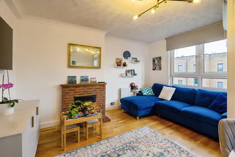 3 bedroom maisonette for sale, Willis Street, London, E14