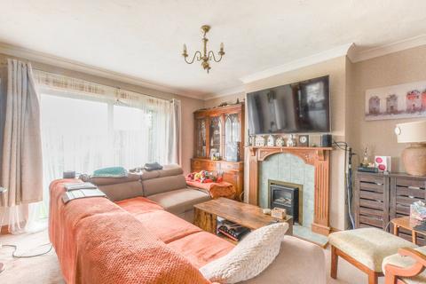 3 bedroom bungalow for sale, Mortimer Gardens, Polegate, East Sussex, BN26