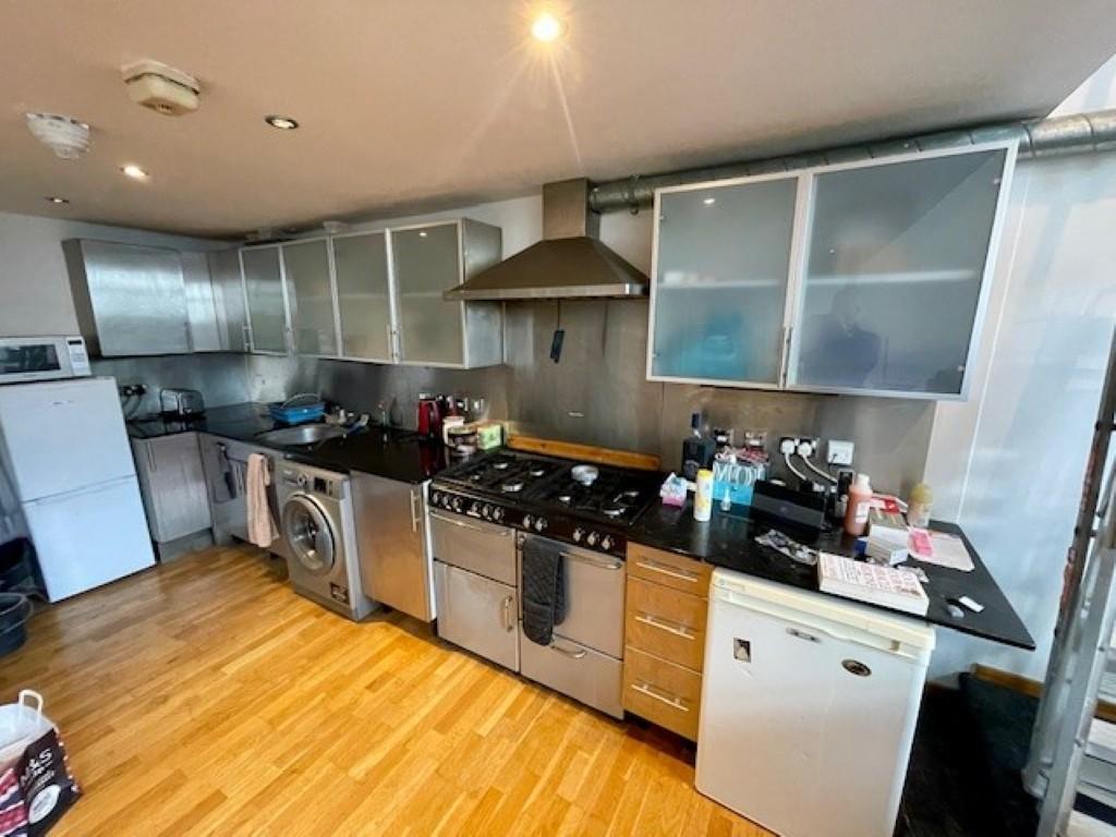 4  Medium  T202603051423.jpg