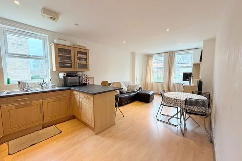 2 bedroom flat to rent, Wilbraham Road, Manchester, M14 6EZ