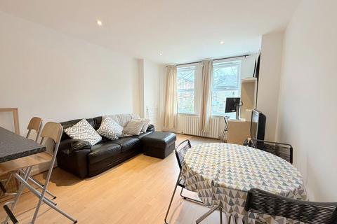 2 bedroom flat to rent, Wilbraham Road, Manchester, M14 6EZ