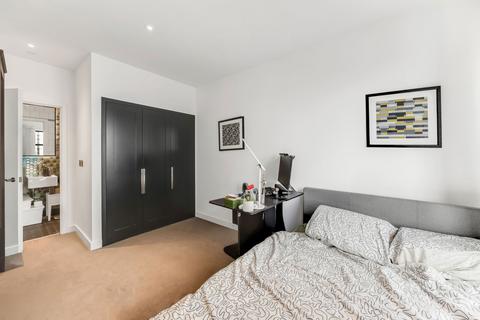 2 bedroom flat to rent, 41 Lyell Street, London E14