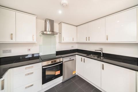 2 bedroom flat to rent, Clarence Avenue, London SW4