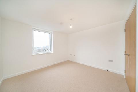 2 bedroom flat to rent, Clarence Avenue, London SW4