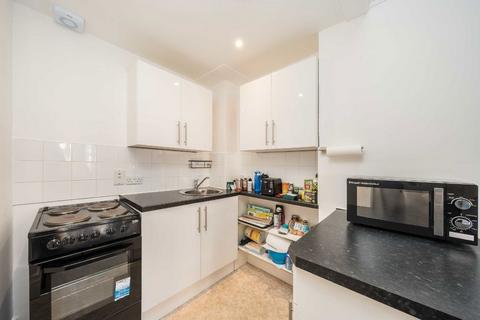 1 bedroom flat to rent, Wexford Road, London SW12