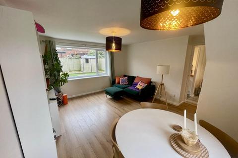 2 bedroom house to rent, Radcliffe Street, NOTTINGHAM, NG2