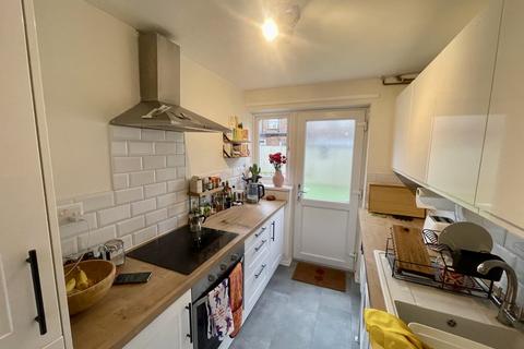 2 bedroom house to rent, Radcliffe Street, NOTTINGHAM, NG2