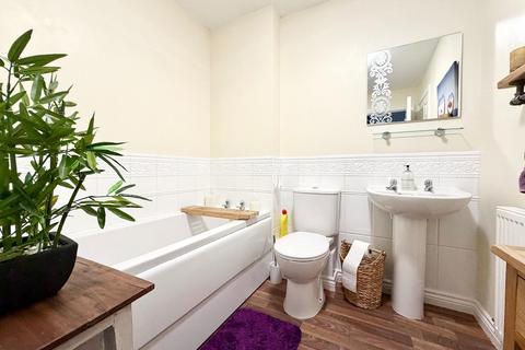 4 bedroom townhouse for sale, Nightingale Drive, Stockton-On-Tees