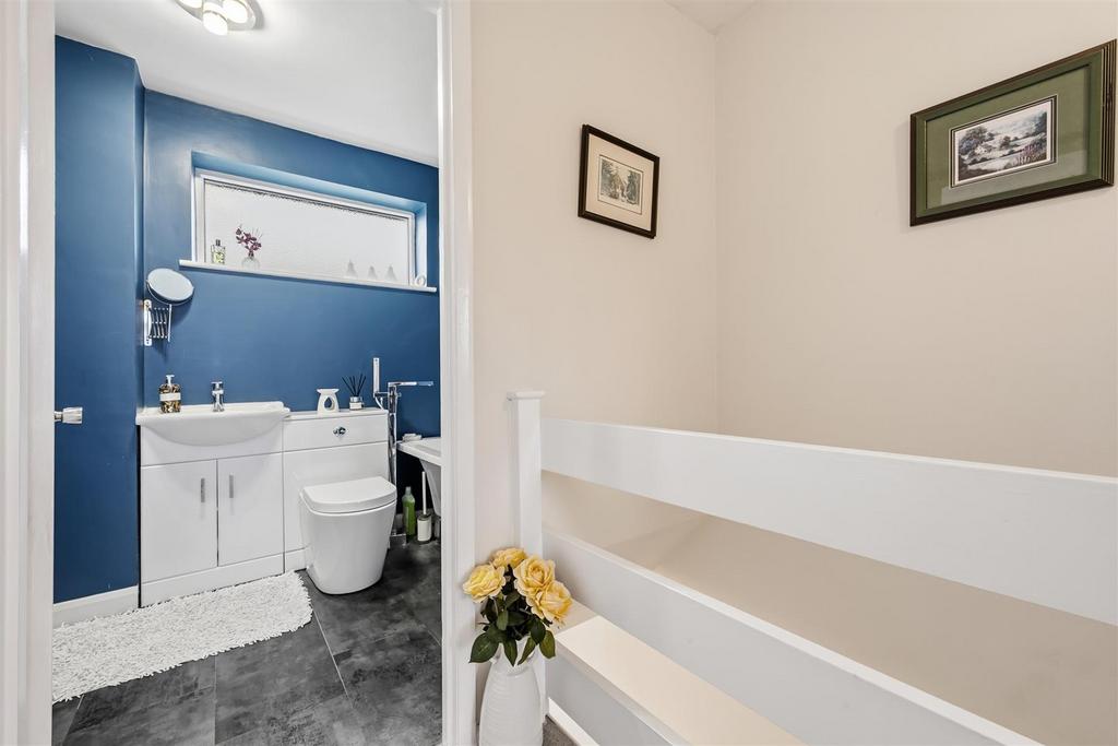 First floor landing to Bathroom.jpg