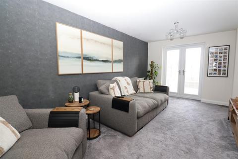 3 bedroom detached house for sale, Fitz Hugh Crescent, Eagle Farm South, Milton Keynes