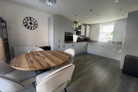 3 bedroom detached house for sale, Fitz Hugh Crescent, Eagle Farm South, Milton Keynes