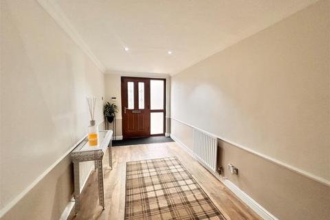 3 bedroom detached house for sale, Bankhouse Lane, Halifax HX3