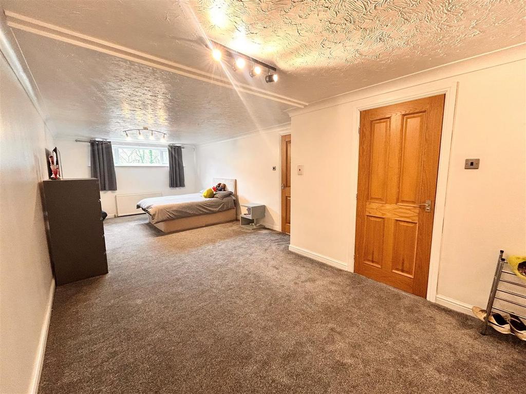 Bedroom 3.jpg