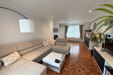 undefined, Polhill Avenue, Bedford, MK41