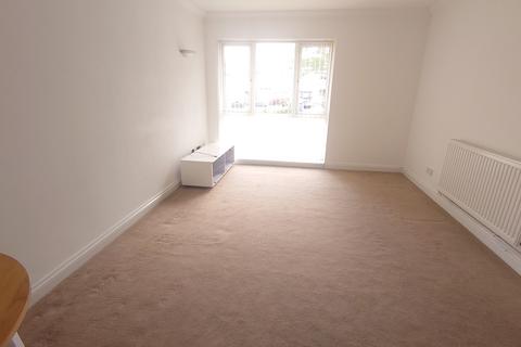 2 bedroom flat to rent, Rowood Drive, Solihull, B92