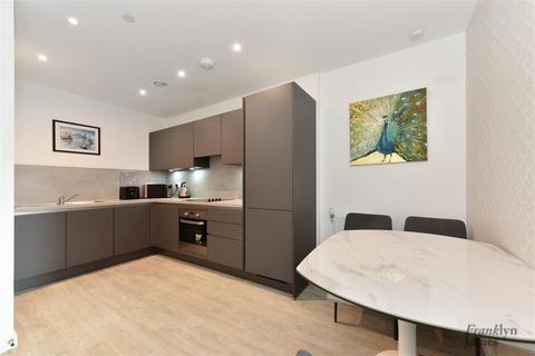 1 bedroom flat for sale, Shipbuilding Way, London
