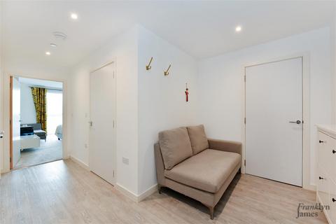 1 bedroom flat for sale, Shipbuilding Way, London