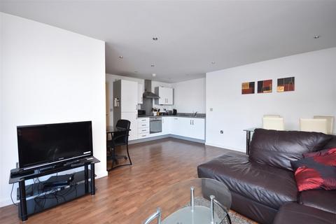 2 bedroom flat to rent, 127 South QuaySouth QuayThe MarinaSwansea
