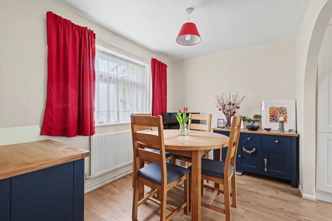 undefined, Yarmouth Road, Stevenage SG1
