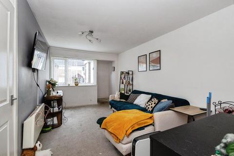 1 bedroom flat for sale, Broadhurst, Denton, Manchester, Greater Manchester, M34