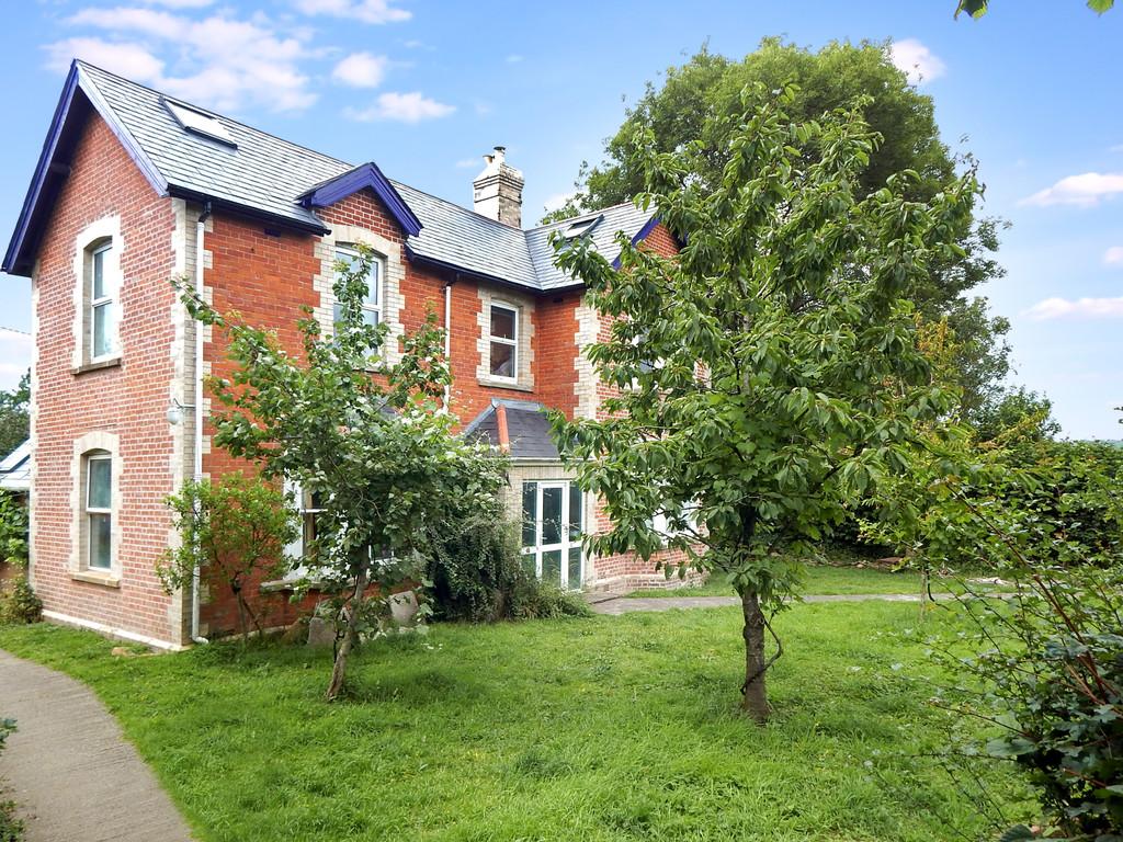 Shepton Montague 3 bed farm house £799,000